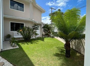 Casa · 240m² · 3 Quartos · 3 Vagas · Casa de Esquina Ampla no Bairro Campor de Fora, Laguna/SC