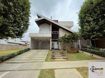 Casa · 300m² · 3 Quartos · 4 Vagas · Casa de alto padrão com 300 m2, 3 suítes, piscina e área gourmet no condomínio Belvedere 1 em Cu