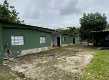 Casa de 7 quartos, Itanhaém · chácara com lago, 7 quartos sendo 5.200m² de área total com escritura 