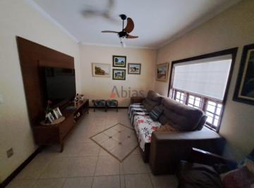 Casa · 210m² · 3 Quartos · 2 Vagas · Pq Arnold Schimidt -  Bela residência - Deslumbrante Jardim