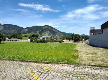 Área de Serviço · Condomínio à venda em Ubatiba - RJ