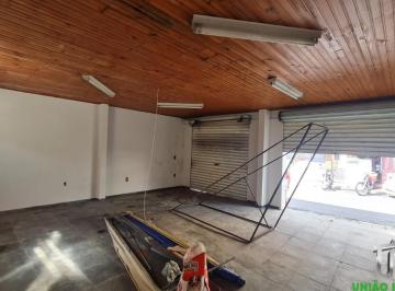 Foto 01 · Salão Comercial para Locação em Bragança Paulista-SP: 2 Salas, 1 Banheiro, 40m² de Área! Venha Conhe