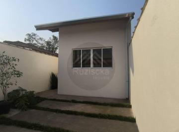 Casa · 125m² · 2 Quartos · 2 Vagas · Casa á venda em bairro residencial próximo ao Belas Artes em Itanhaém/SP.