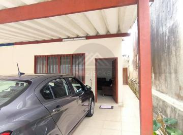 Casa · 250m² · 4 Quartos · 2 Vagas · Casa com edícula nos fundos , á venda em Itanhaém á 500m do mar .