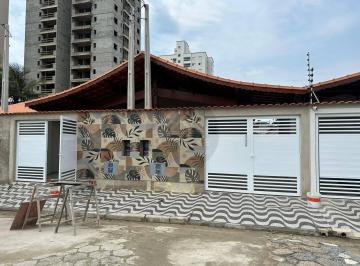 Casa · 140m² · 2 Quartos · Imóvel á venda em Mongaguá á 100m do mar .