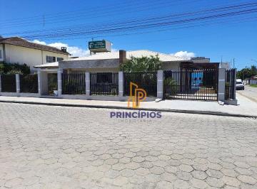 b3f13e8b4812fc58272174b12868e24f668b459c · Casa Comercial ou Residencial para alugar com 326 m² de área construída, com piscina, por R$ 11.125/