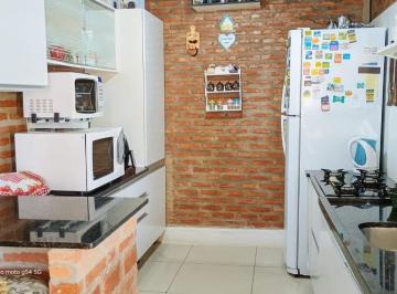 658231_ic998a44fvOlpE9K75k5H_658231674f4eceafc5a.jpg · Casa á venda no Cantegril, com piscina.