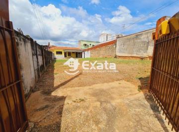 Casa · 58m² · 1 Quarto · 10 Vagas · Casa com quintal grande disponivel para locacao no bairro Arvore Grande - zona leste de Sorocaba