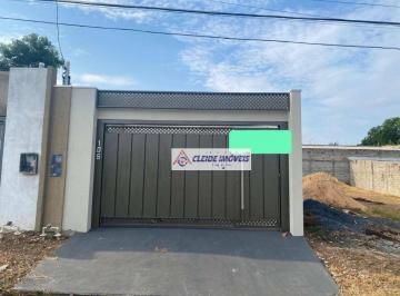 ed1712622f8ee3642bc59ae88e6ef372.jpg · Casa com 3 dormitórios sendo uma suite à venda, 117 m² por R$ 635.000 - Jd Universitário - Cuiabá/M