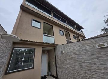 Casa de 3 quartos, Mangaratiba · ANA PAULA VENDE LINDO TRIPLEX FRENTE PRAIA SAHY VAGAS- SALA COM 03 QUARTOS
