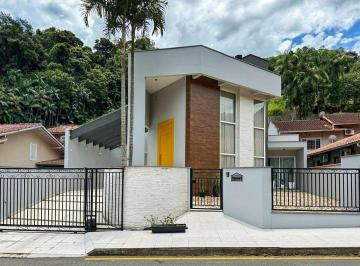 Casa · 475m² · 3 Quartos · 4 Vagas · Casa com Suíte + 2 Quartos, Czerniewicz