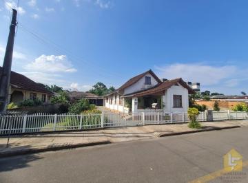 Casa · 150m² · 3 Quartos · 2 Vagas · CASA COM AMPLO TERRENO NO CENTRO DE PIRABEIRABA