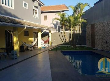 Casa · 402m² · 3 Quartos · 5 Vagas · Casa Padrão em condomínio á venda !!