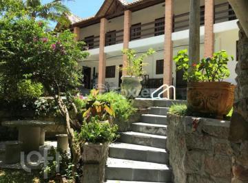 a6367da2 · Casa, 3 dormitórios, 577.41 m², em São João do Rio Vermelho