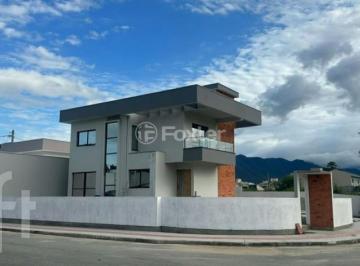 2b101663 · Casa, 3 dormitórios, 140 m², em Bela Vista