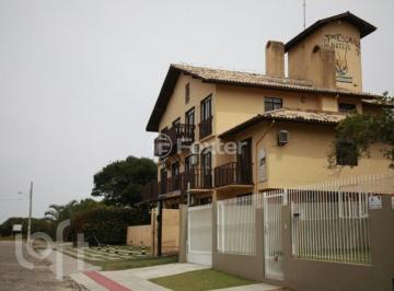 86ce61ef · Casa, 18 dormitórios, 1711 m², em Pântano do Sul