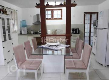 908cd697 · Casa, 4 dormitórios, 185 m², em São João do Rio Vermelho