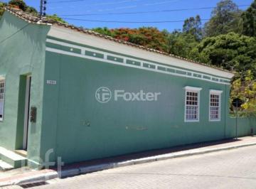 833aba93 · Casa, 3 dormitórios, 225 m², em Sambaqui