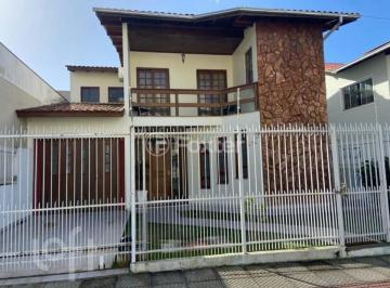 a80a3293 · Casa, 5 dormitórios, 203 m², em Canto