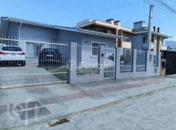 d5c6393e · Casa, 3 dormitórios, 107.49 m², em Aririú