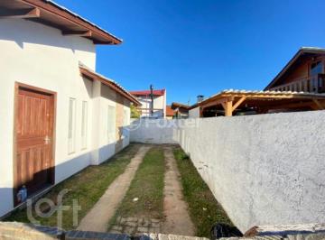 21a15e64 · Casa, 3 dormitórios, 95 m², em São João do Rio Vermelho