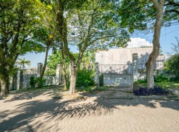 50-Disnard 92 (Fabiana).jpg · Casa, 3 dormitórios, 500 m², em Santa Tereza