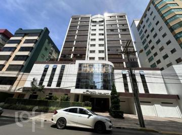 14a85ef3 · Apartamento, 3 dormitórios, 134.7 m², em Centro