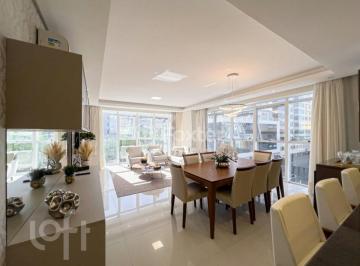 036096ed · Apartamento, 3 dormitórios, 158.68 m², em Navegantes