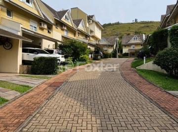 1adf7bf7 · Casa em Condomínio, 3 dormitórios, 200.45 m², em Teresópolis