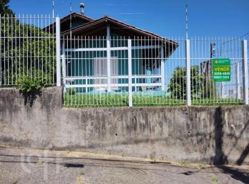 ea5ddf8e · Casa, 3 dormitórios, 179 m², em Santa Teresa