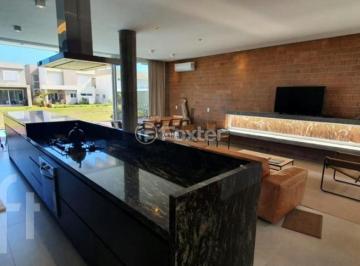 eef701d5 · Casa em Condomínio, 4 dormitórios, 311 m², em Centro