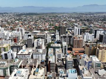 b3e5a31c · Apartamento, 2 dormitórios, 71.4 m², em Zona Nova