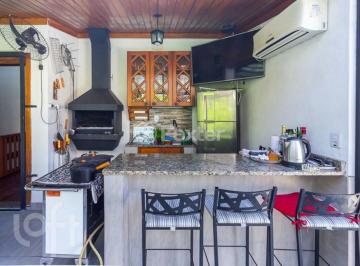 8e194733 · Cobertura, 3 dormitórios, 180 m², em Petrópolis
