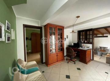 10bf8b4e · Casa, 3 dormitórios, 215 m², em Centro