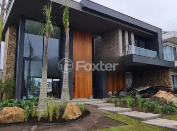 fcf5af2a · Casa em Condomínio, 5 dormitórios, 366 m², em Centro