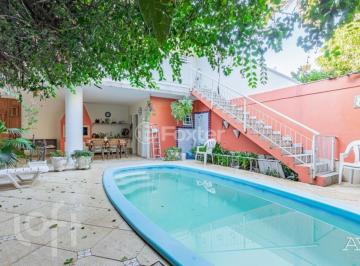 df749e99 · Casa, 4 dormitórios, 211.33 m², em Estância Velha