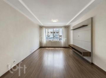 d3700ec3 · Apartamento, 2 dormitórios, 63.74 m², em Centro