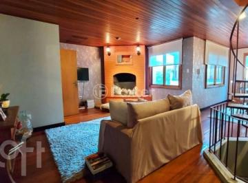 7047737e · Cobertura, 3 dormitórios, 176 m², em Petrópolis