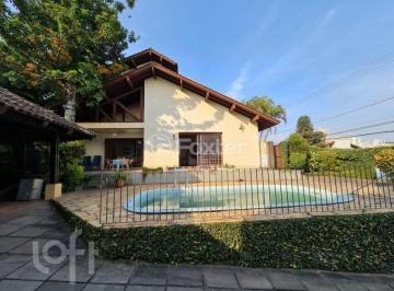 b63729c7 · Casa, 3 dormitórios, 301.4 m², em Guarani