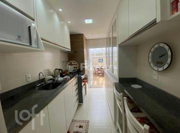 fa8249d8 · Apartamento, 2 dormitórios, 73.16 m², em Centro