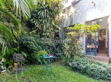 2f71c036 · Casa, 7 dormitórios, 300 m², em Rio Branco
