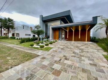 ecd25696 · Casa em Condomínio, 3 dormitórios, 185 m², em Centro
