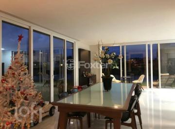 0b3a34af · Casa em Condomínio, 3 dormitórios, 233 m², em Centro