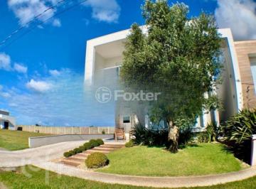f69d5a7f · Casa em Condomínio, 3 dormitórios, 185 m², em Centro