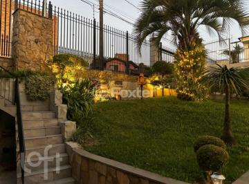 447061c0 · Casa, 3 dormitórios, 229.7 m², em Cinqüentenário
