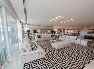 6484d359 · Apartamento, 4 dormitórios, 312.05 m², em Planalto