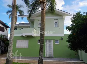2130b93a · Casa, 3 dormitórios, 207.78 m², em Petrópolis