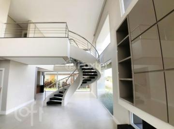 3c9ece6d · Casa em Condomínio, 4 dormitórios, 300 m², em Zona Nova
