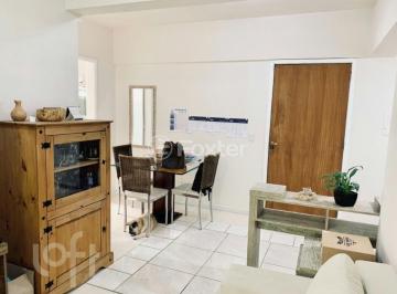 8c1d2c50 · Apartamento, 1 dormitórios, 36 m², em Centro Histórico