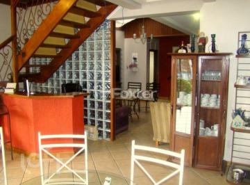6e10d2e2 · Casa, 15 dormitórios, 614.88 m², em Centro